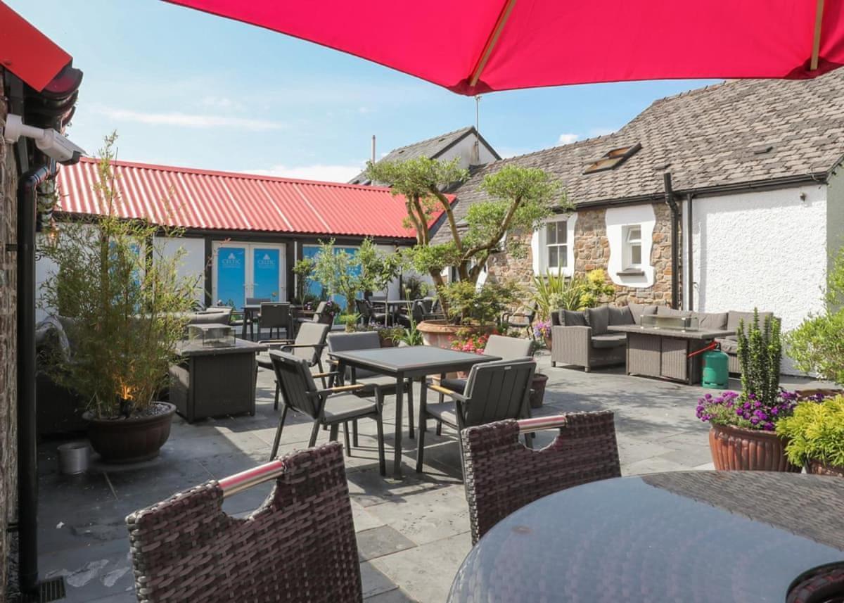 Noble Court Holiday Park Narberth Εξωτερικό φωτογραφία